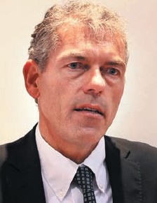 John Moore,Head of Global Sales, ATR, France