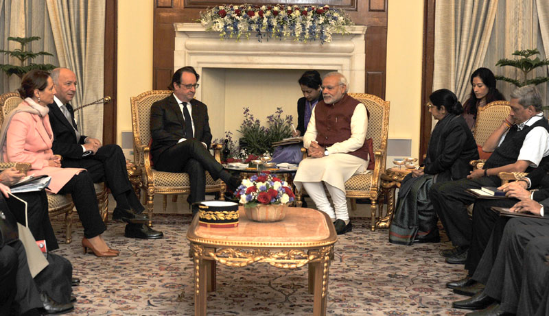 The Prime Minister, Shri Narendra Modi with the President of France, Mr. Francois Hollande, at Hyderabad House, in Delhi on January 25, 2016.