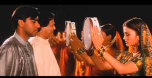 A screen grab from the move "Hum Dil De Chuke Sanam" where Karva Chauth is being celebrated.