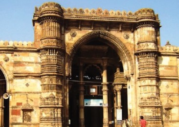 Ahmedabad: Discovering architectural units