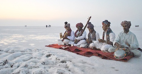 L’antique production de sel dans les marais salants de Kutch, au Gujarat