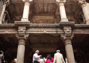 Adalaj ki vav: A step-well with Indo-Islamic designs in Ahmedabad, Gujarat