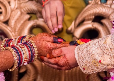 Mumbai sees first ‘open’ transgender wedding
