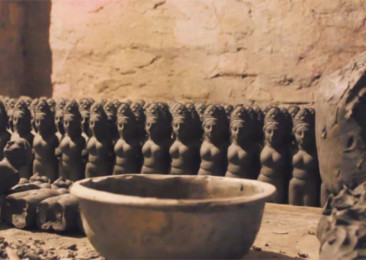 Kumortuli Rising – A Look at Woman Empowerment