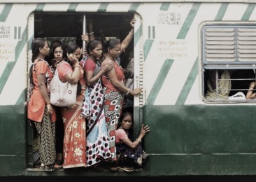 How safe are Kolkata local trains?