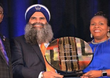 Indian-American Sikh receives Rosa Parks Trailblazer award
