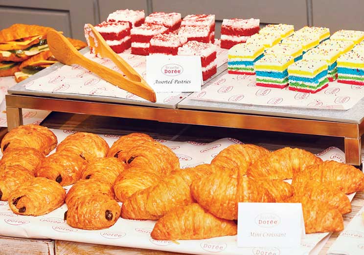 Viennoiseries et pâtisseries de la boulangerie Brioche Dorée à Connaught Place, à Delhi