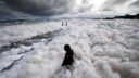 Une mer de mousse toxique sur Marina Beach à Chennai