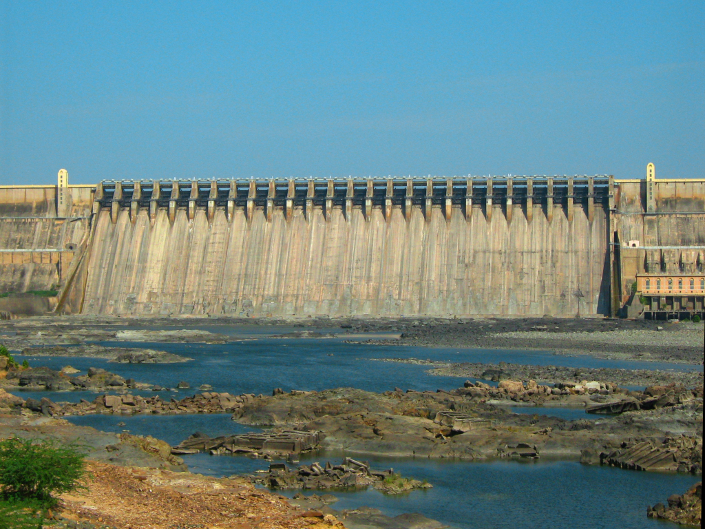 Trapped sediment cuts water storage capacity of large dams