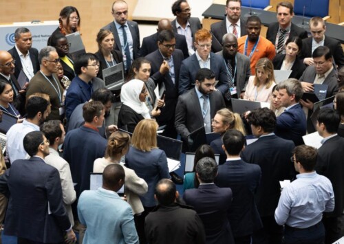 ‘Huddle negotiations’ run into hurdles in Bonn Climate meet