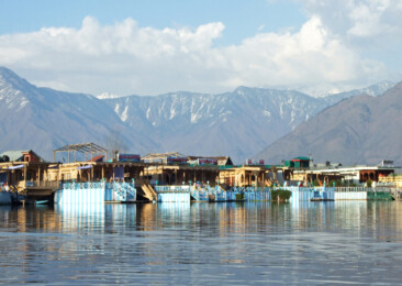 Srinagar hotel prices down by 22 pc, airfares surge 46 pc