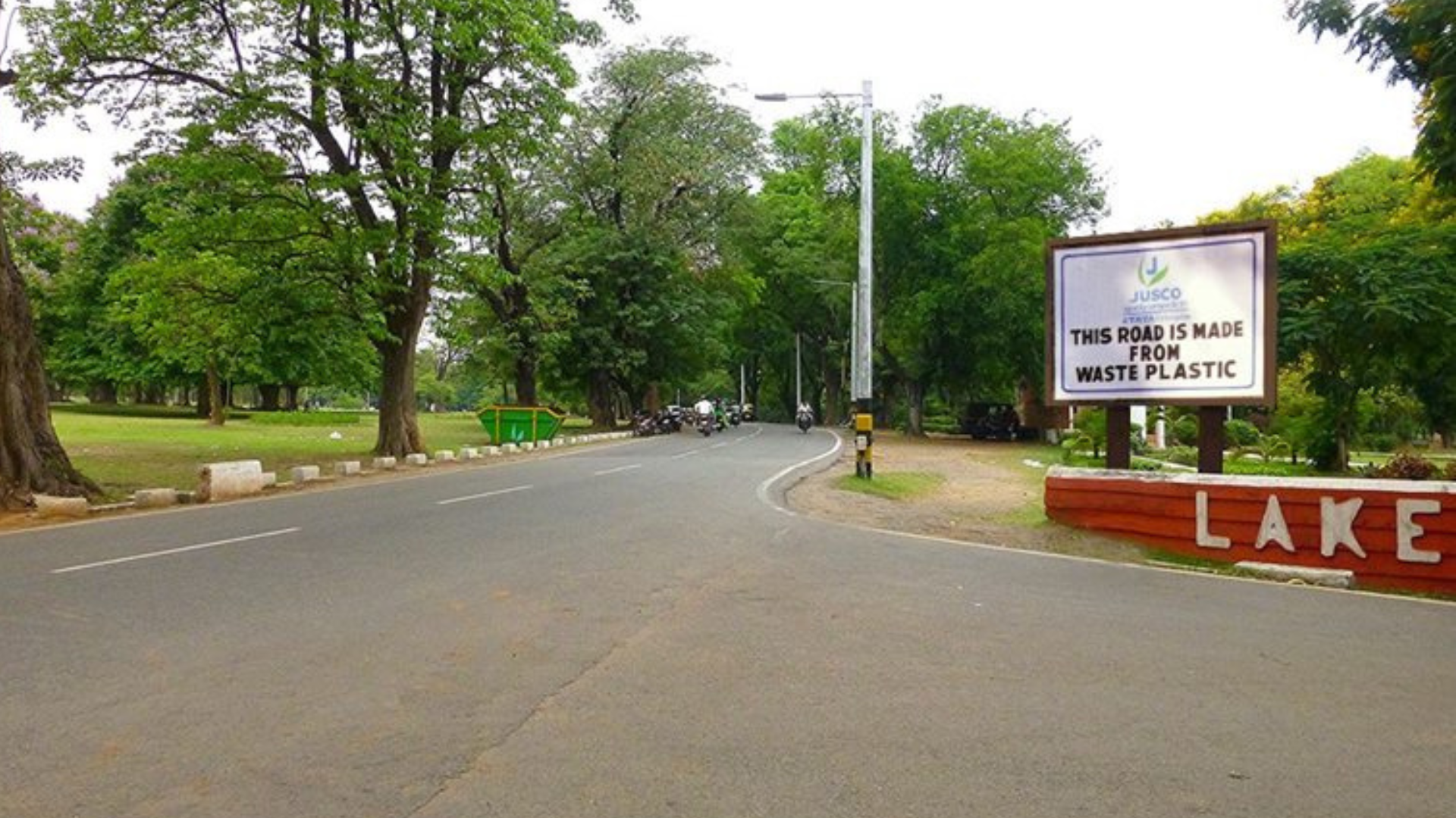 Path to perdition: Recycling plastic in road construction