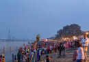 Thousands celebrate Chhath Puja in Delhi with devotional dips in Yamuna