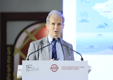 Water crisis could hit India’s credit rating, warns AIIB Chief Economist