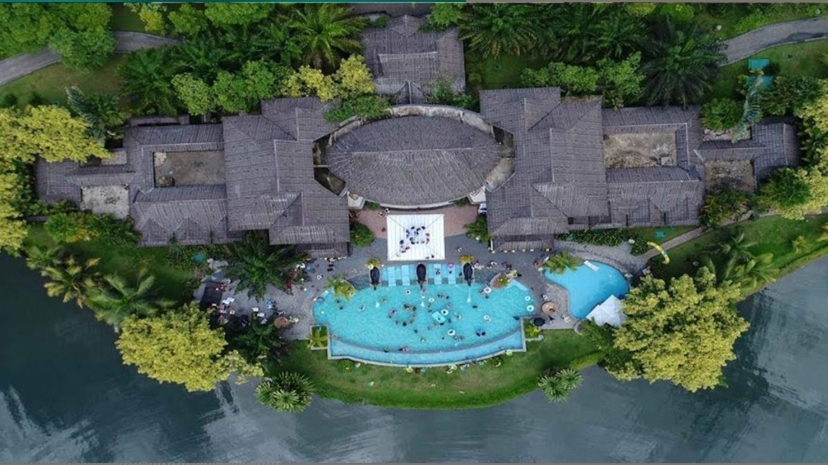 The property currently operates with 72 keys, including 38 villas and cottages built around a five-acre man-made lagoon