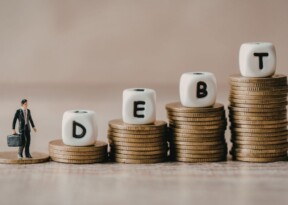 RBI tightens norms, flags risks as household debt surge 