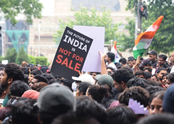 Protests continue at Jantar Mantar despite police crackdown