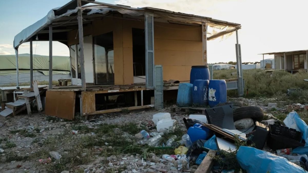 Council of Europe Commissioner supports rights for Roma gypsies in Greek eviction case