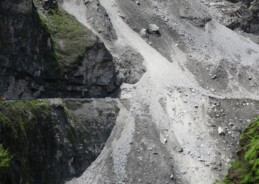 India’s mountains continue to crumble despite years of warnings