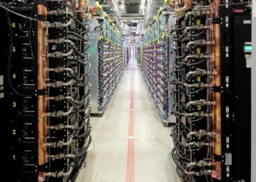 Future of AI: Man over machine, humanware over hardware 