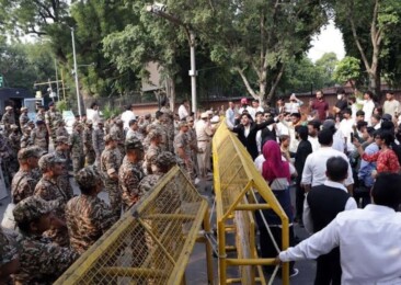 Thousands detained in CJP protest against Chief Election Commissioner in Delhi